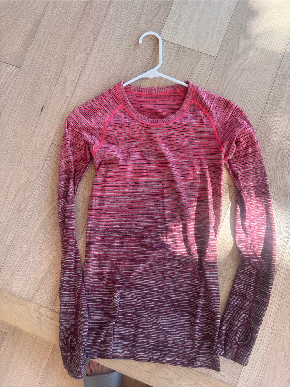 lululemon athletica Women's Long Sleeve Swiftly Seamless Top ombré